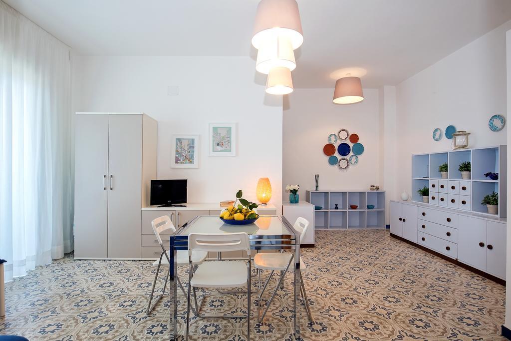 Angelina Apartments Amalfi Coast Maiori Exterior photo