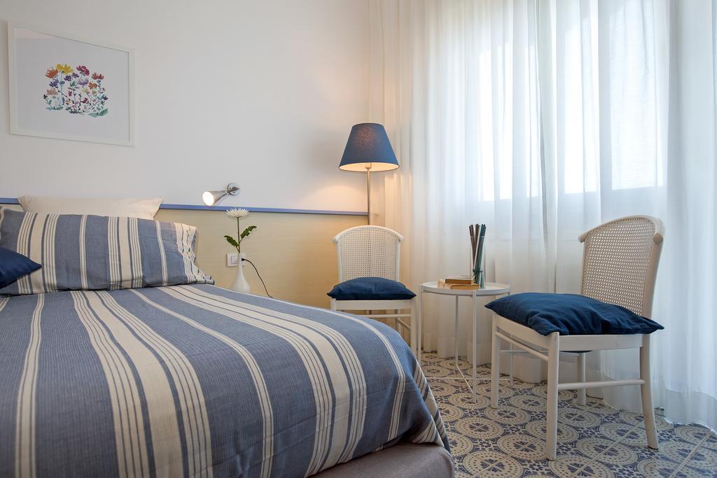 Angelina Apartments Amalfi Coast Maiori Exterior photo