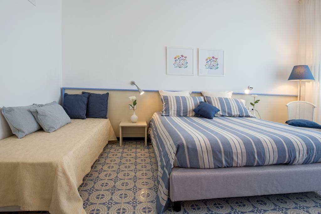 Angelina Apartments Amalfi Coast Maiori Exterior photo