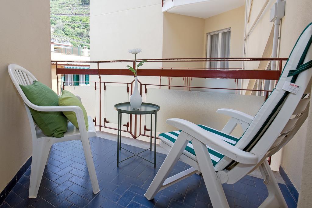 Angelina Apartments Amalfi Coast Maiori Exterior photo