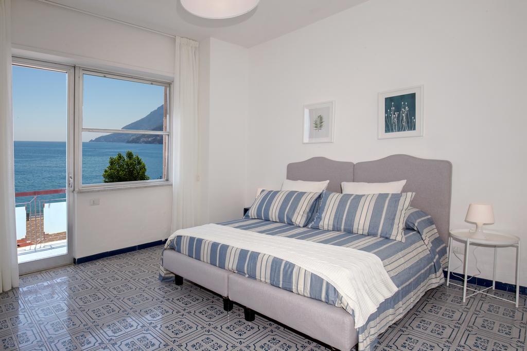 Angelina Apartments Amalfi Coast Maiori Exterior photo