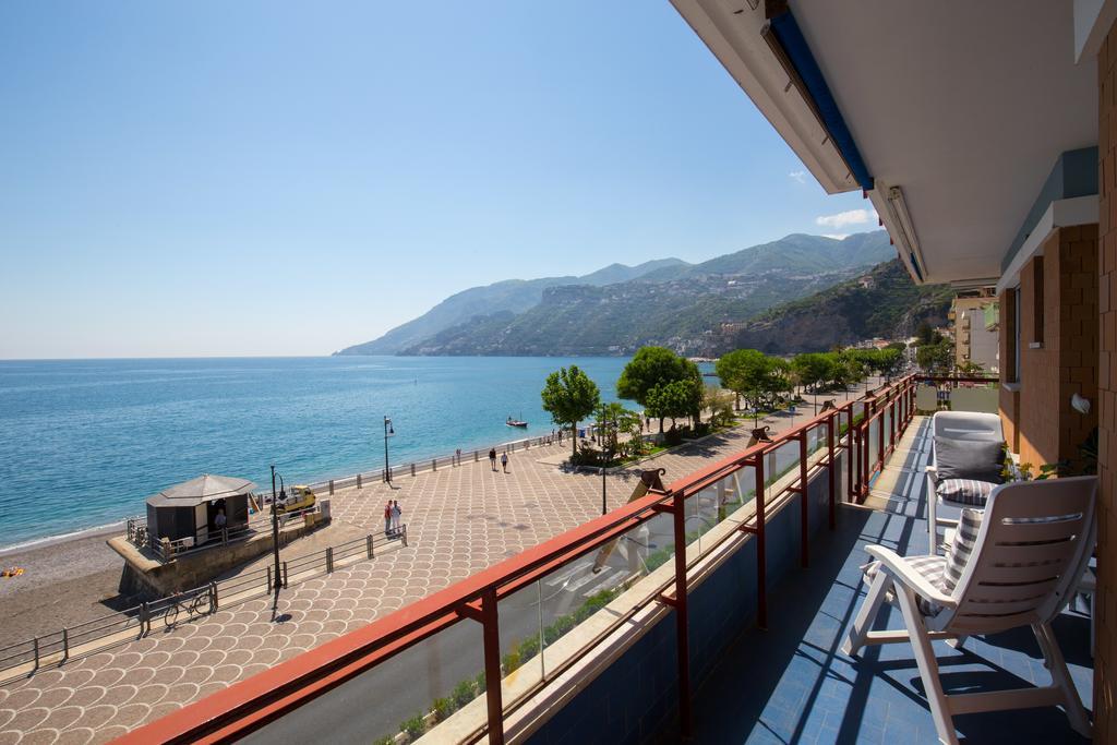 Angelina Apartments Amalfi Coast Maiori Exterior photo