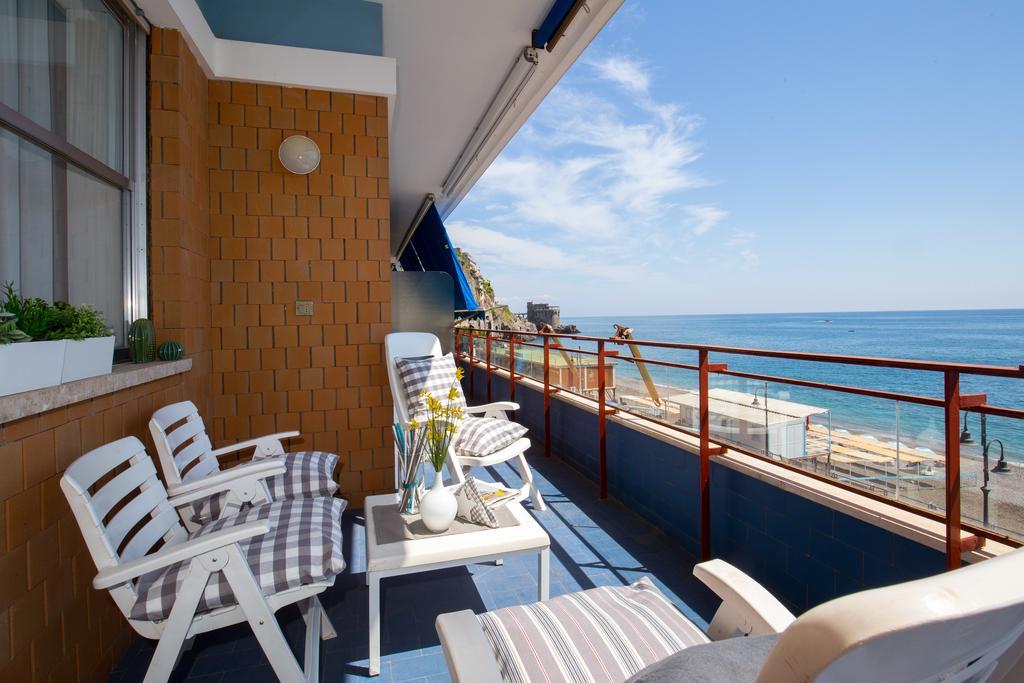 Angelina Apartments Amalfi Coast Maiori Exterior photo