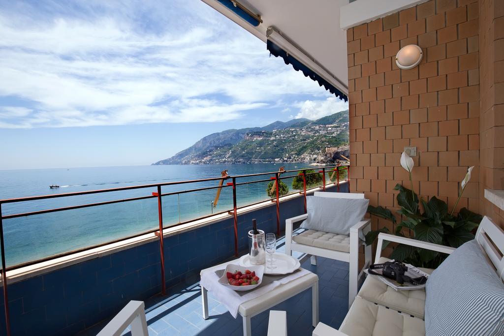 Angelina Apartments Amalfi Coast Maiori Exterior photo